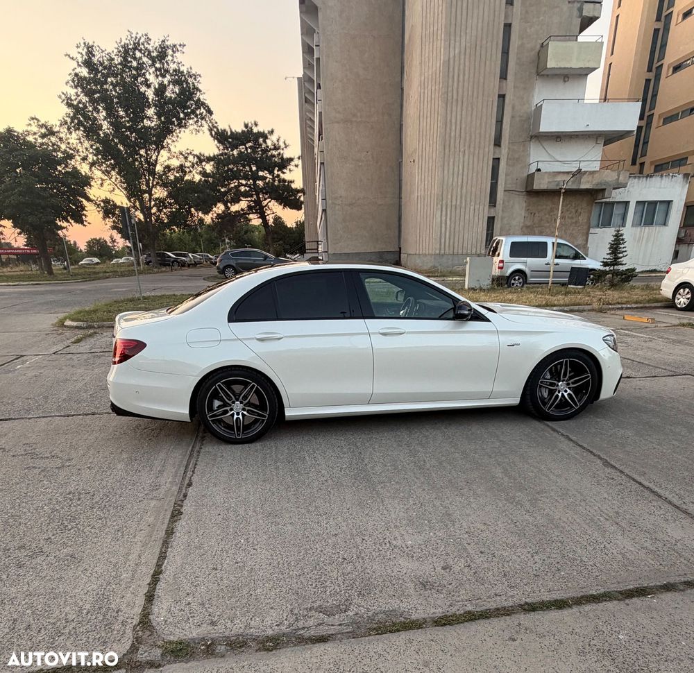 Mercedes-Benz E 53 AMG 4Matic AMG Speedshift 9G-TCT - 2