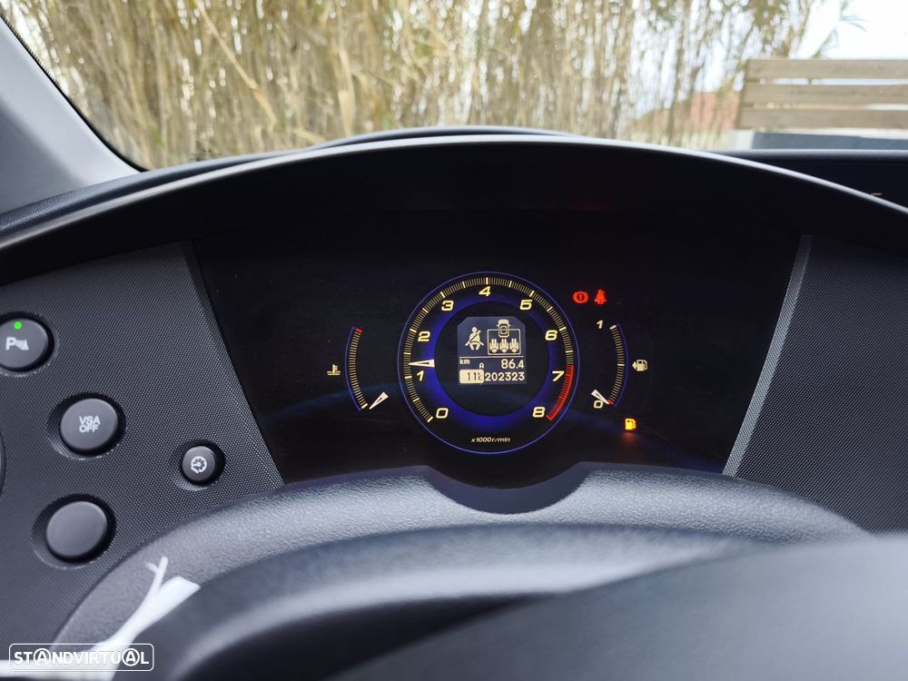 Honda Civic 1.8 Elegance - 11