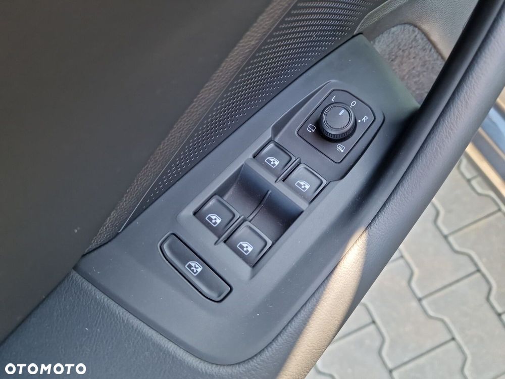 Volkswagen Passat - 29