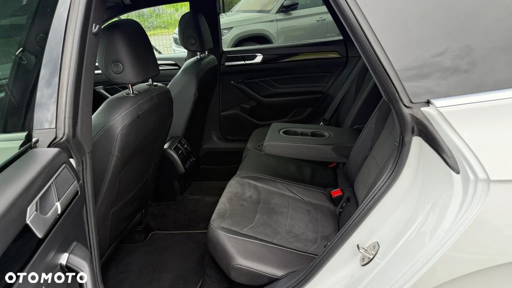 Volkswagen Arteon 2.0 TDI SCR R-Line DSG - 22