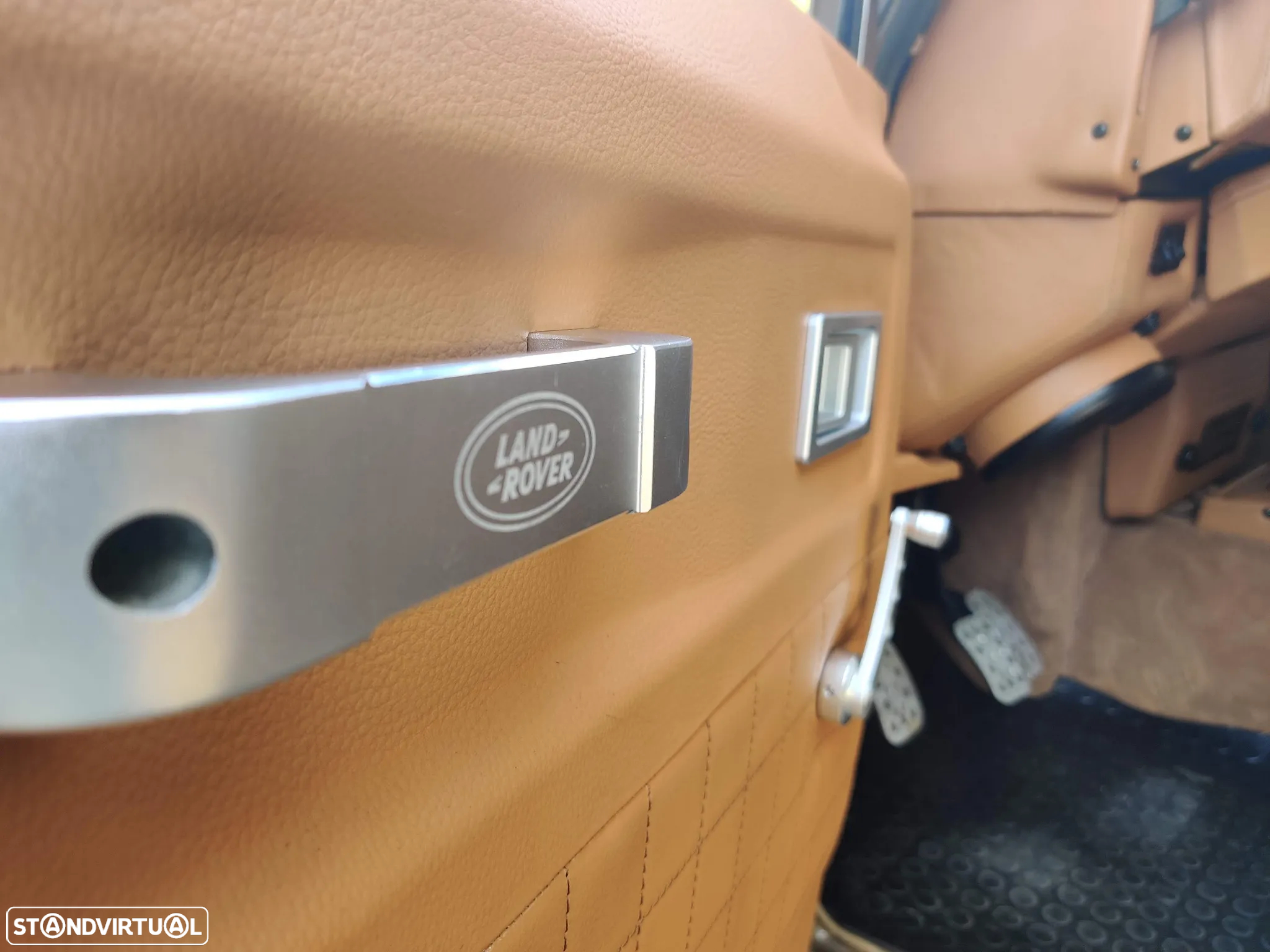Land Rover Defender 90 2.5 TD5 Metal Top - 19