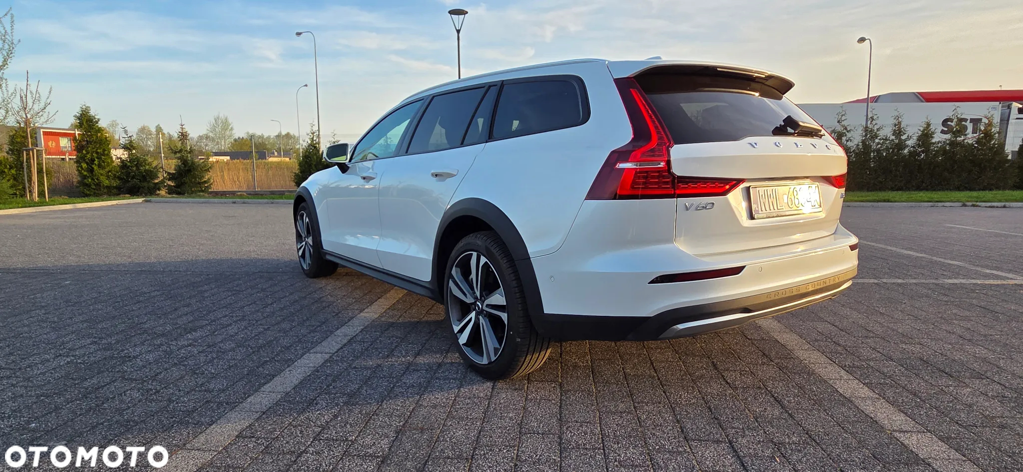 Volvo V60 Cross Country B5 B AWD Plus - 7