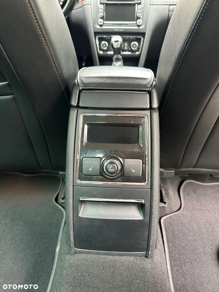 Skoda Superb 2.0 TDI Elegance - 19