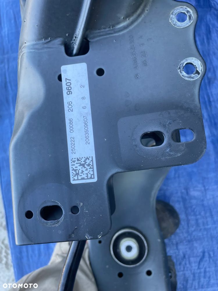 MERCEDES W206 a2063522200 zawieszenie tył wózek - 3