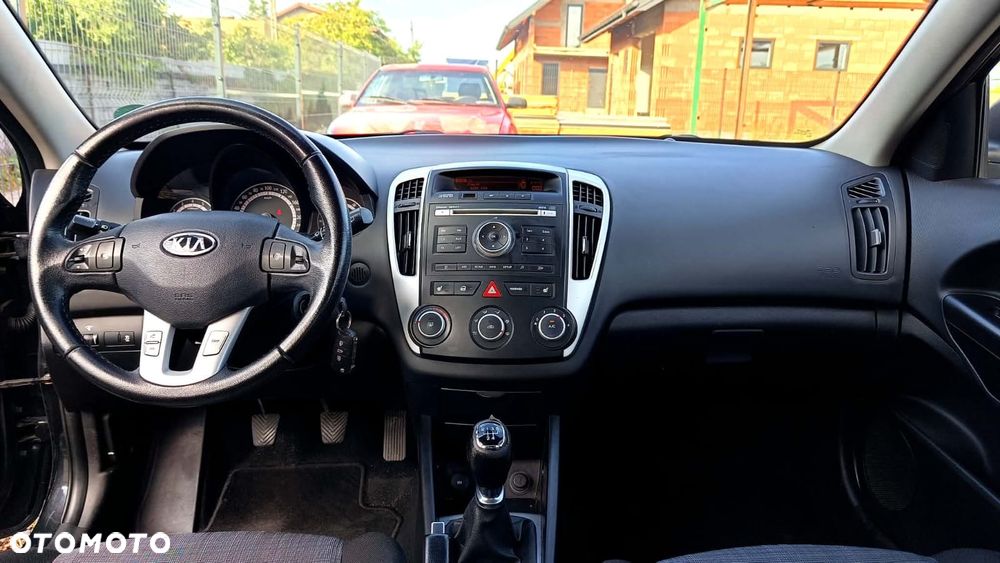 Kia Ceed 1.4 L Euro2012 - 13