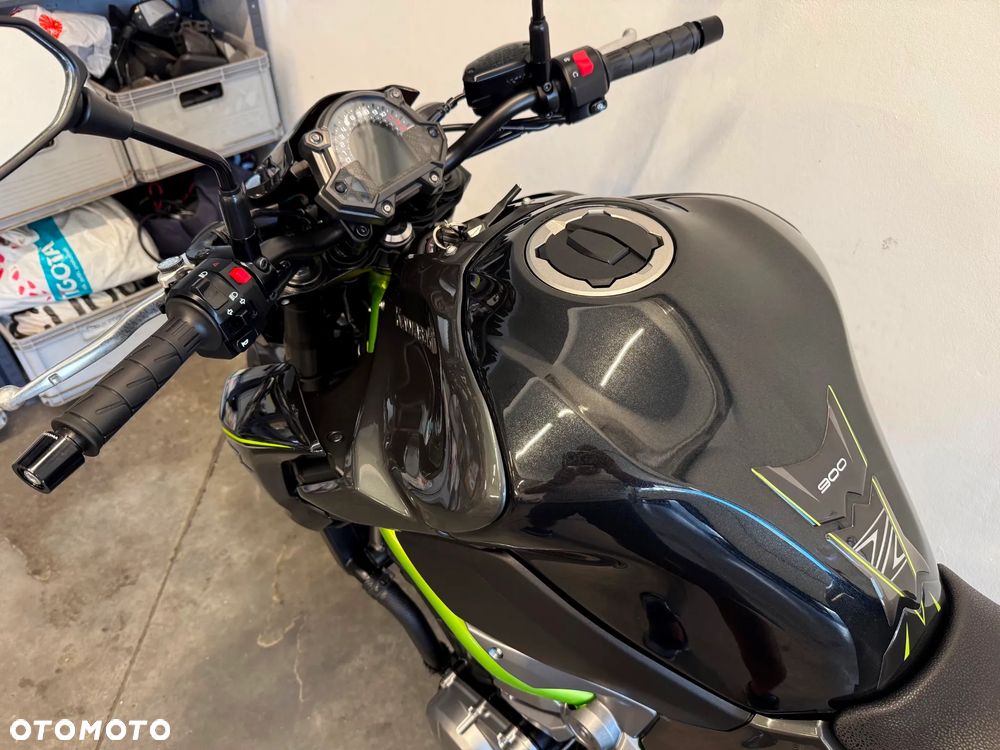 Kawasaki Z 900 - 20