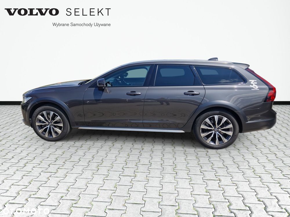 Volvo V90 Cross Country - 8