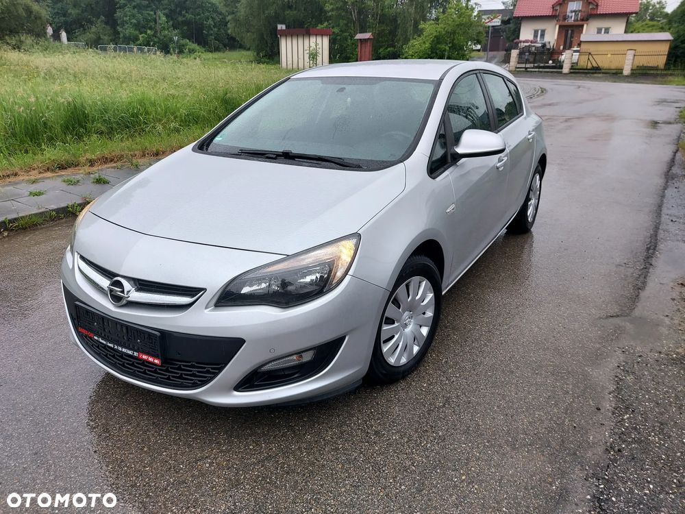Opel Astra 1.4 Turbo - 1