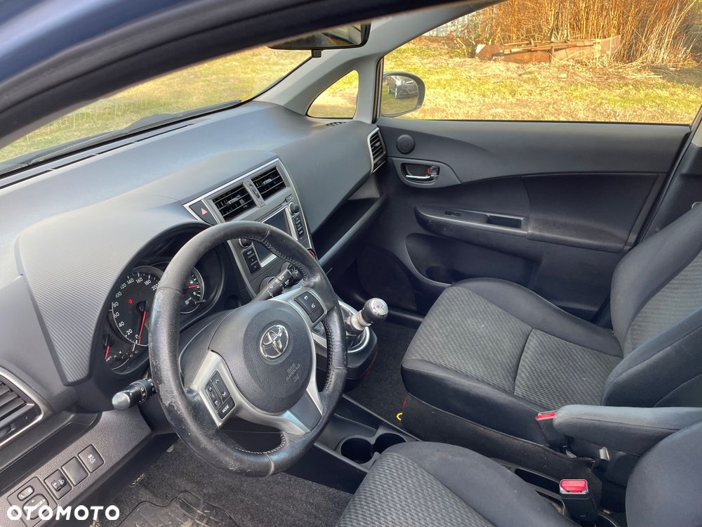Toyota Verso S 1.33 VVT-i Comfort - 26