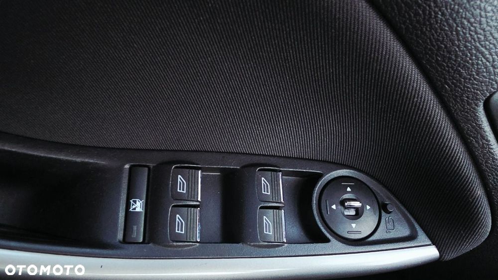 Ford Focus 1.0 EcoBoost Start-Stopp-System Champions Edition - 15