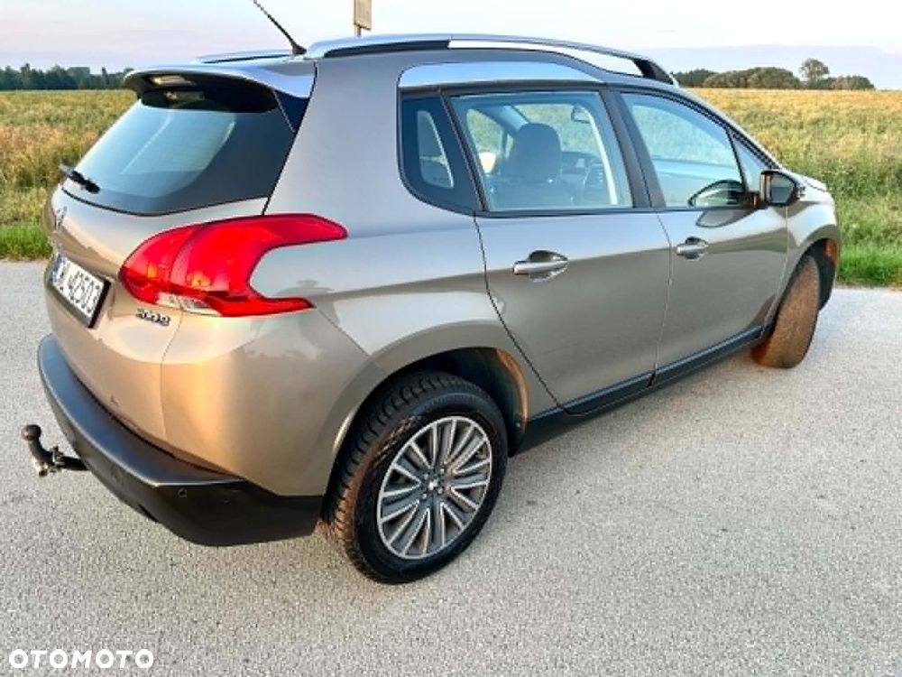 Peugeot 2008 PureTech 82 Urban Move - 17