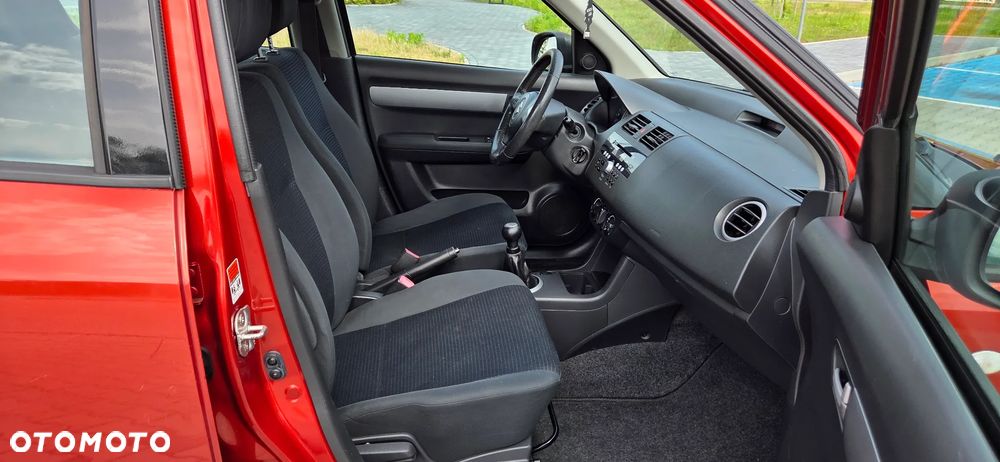 Suzuki Swift 1.3 Limited 25 - 9
