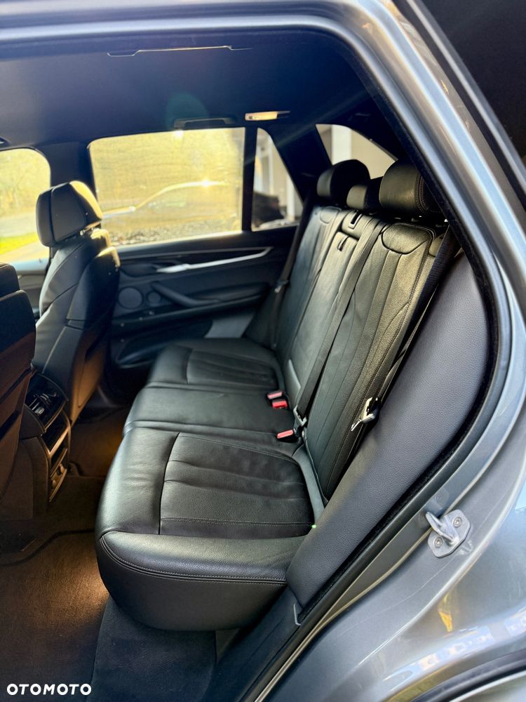 BMW X5 xDrive40d - 10