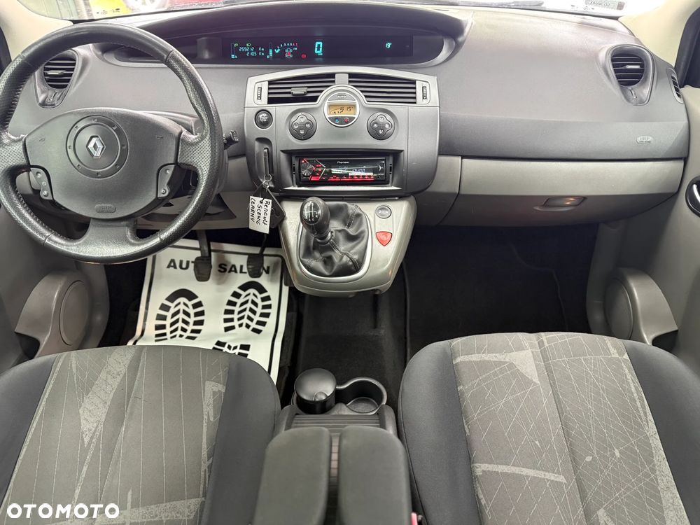 Renault Scenic 2.0 16V Luxe Expression - 37