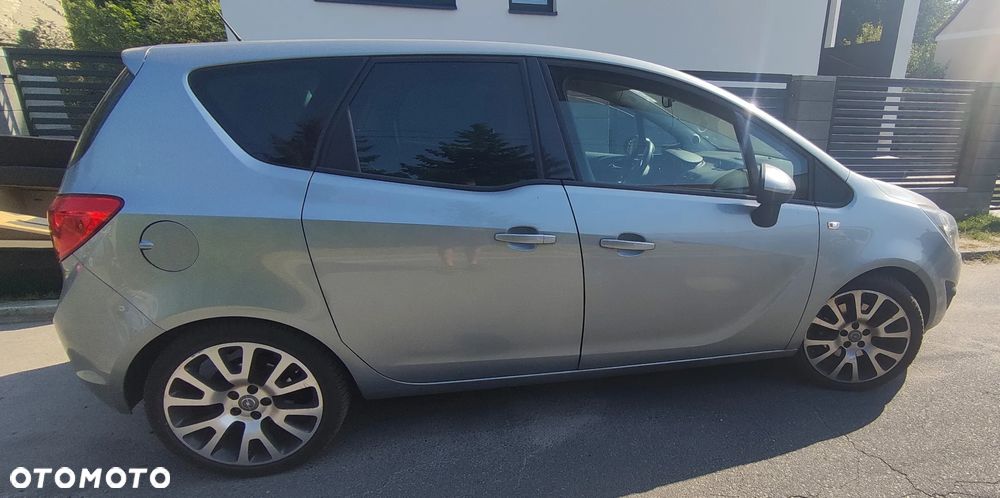 Opel Meriva - 10