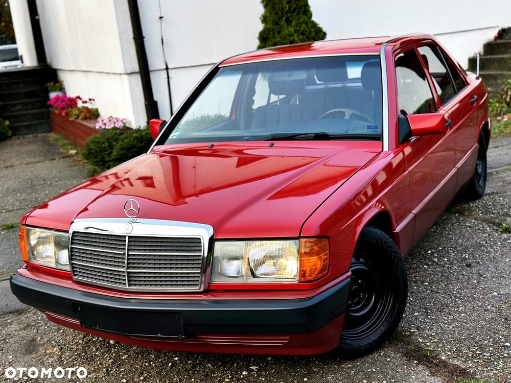 Mercedes-Benz W201 1991 photo 2