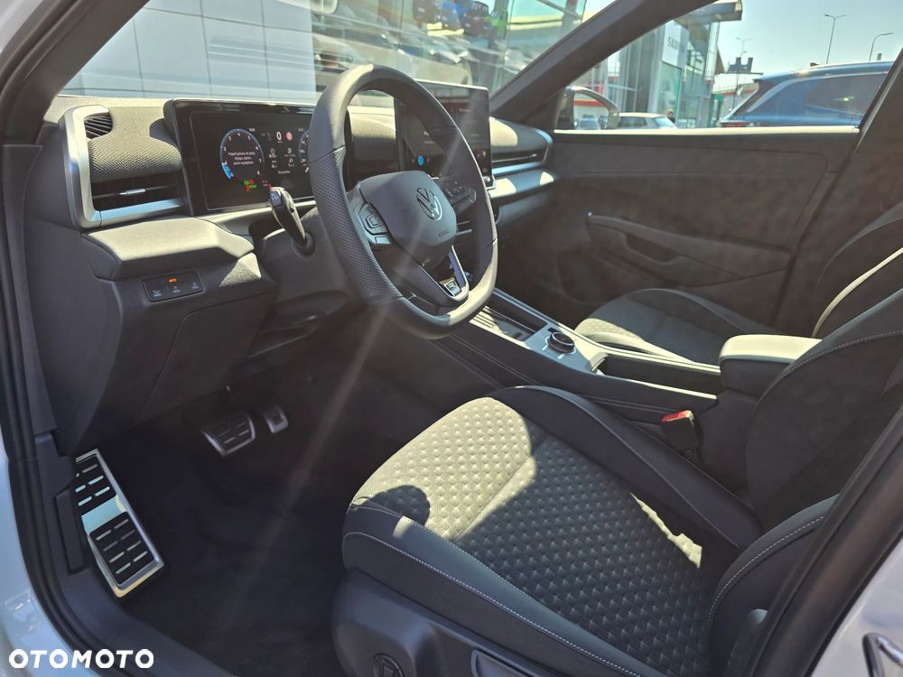 Volkswagen T-Roc 1.5 eTSI R-Line DSG - 16