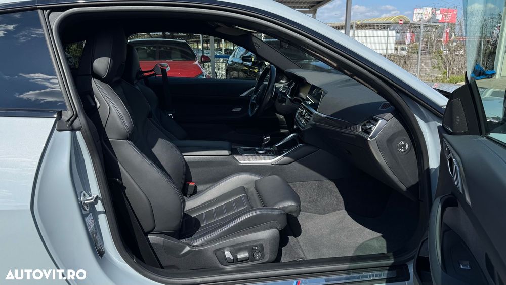 BMW M4 M440i xDrive - 18