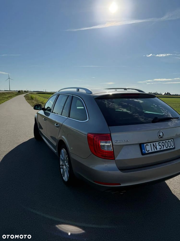 Skoda Superb 2.0 TDI Platinum - 5