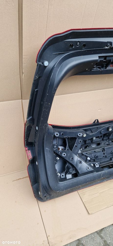 klapa bagażnika TOYOTA COROLLA E21 kombi 2019- - 9