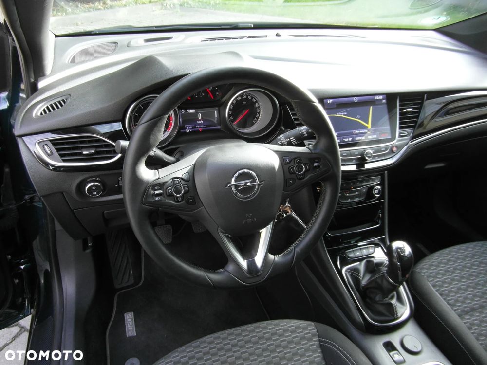 Opel Astra 1.4 T Dynamic - 22