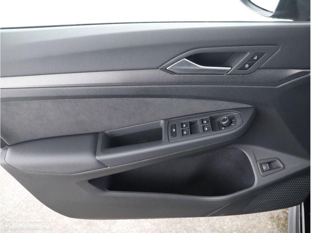 VW Golf 1.5 TSI e-Hybrid GTE DSG - 9