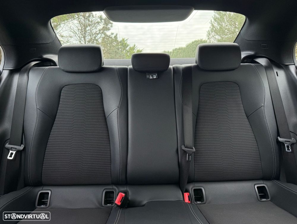 Mercedes-Benz CLA 180 d Progressive Aut. - 31