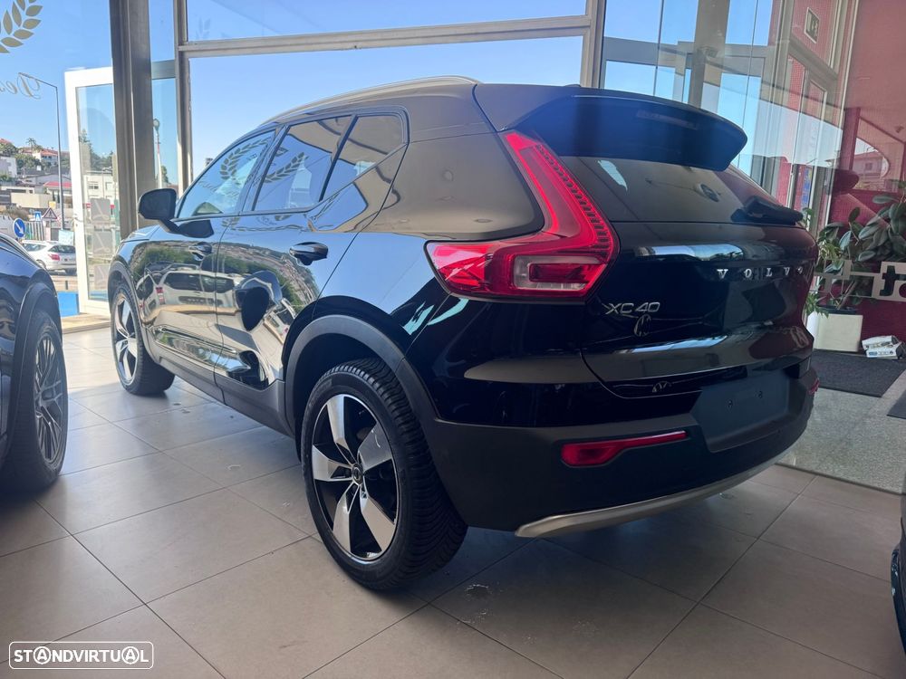Volvo XC 40 T3 Geartronic Momentum Pro - 5