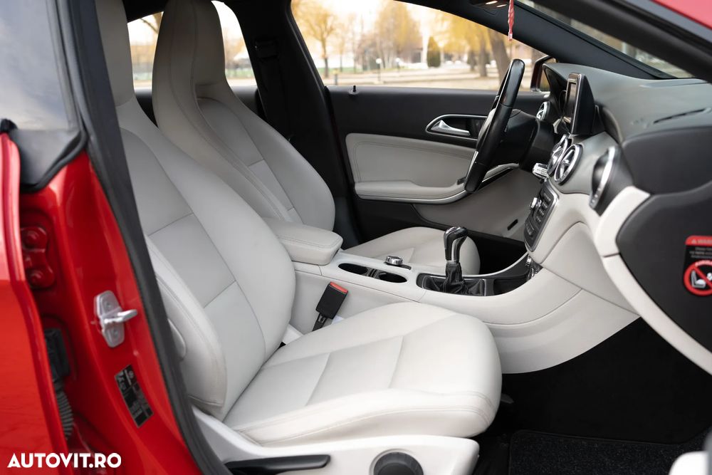 Mercedes-Benz CLA 200 AMG Line - 7