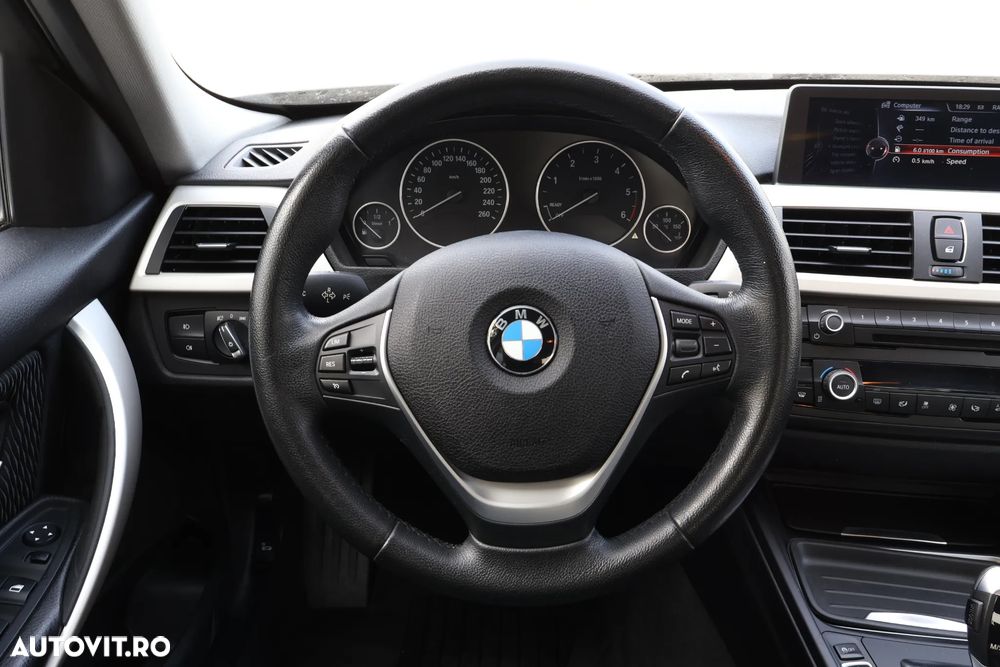 BMW Seria 3 320d Efficient Dynamic Edition Aut. - 30