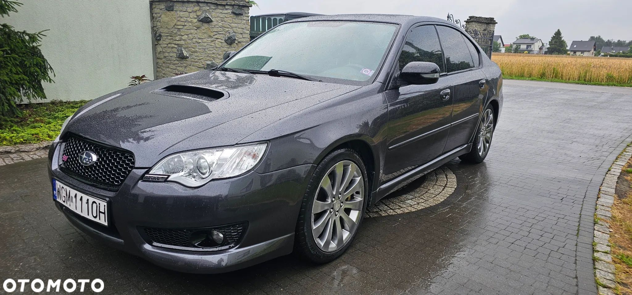 Subaru Legacy - 1