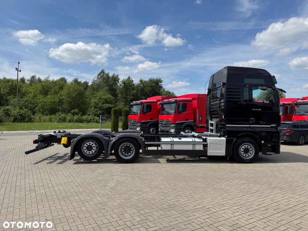 MAN TGX - 12