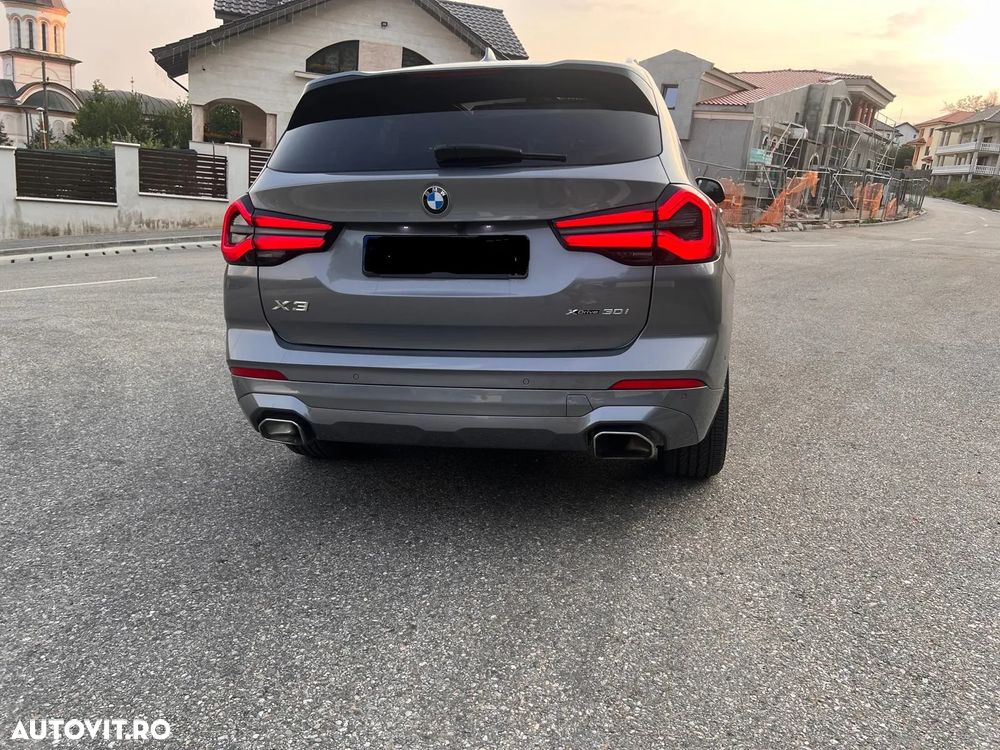 BMW X3 xDrive30i Aut. Luxury Line - 7
