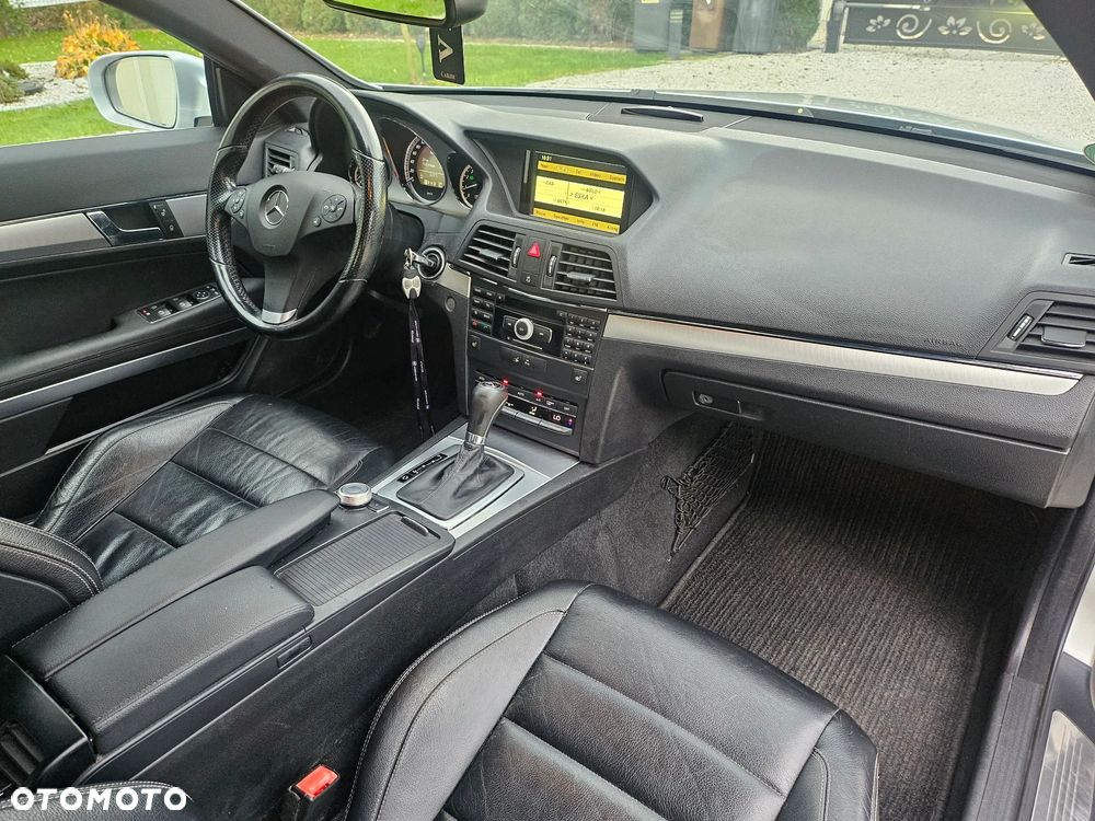 Mercedes-Benz Klasa E 250 CGI BlueEFFICIENCY Automatik Prime Edition - 29