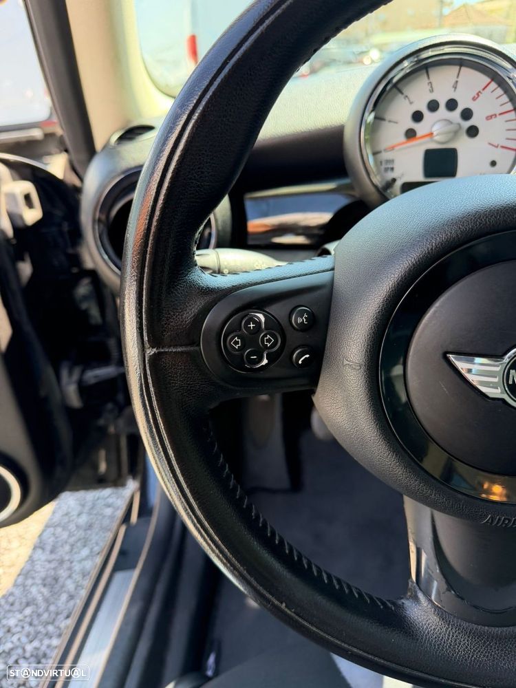 MINI 3 Portas Cooper D - 20