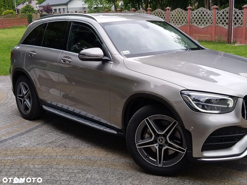 Mercedes-Benz GLC 200 4Matic 9G-TRONIC AMG Line - 13