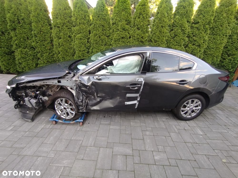 Mazda 3 - 4