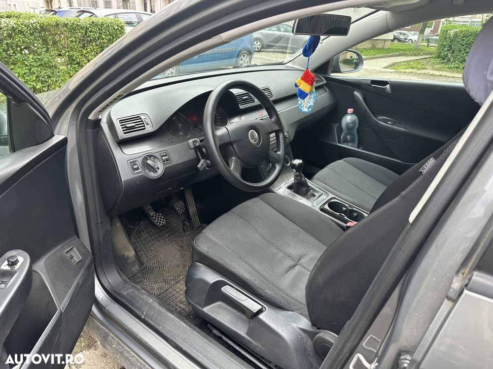 Volkswagen Passat 1.9 TDI Comfortline - 5