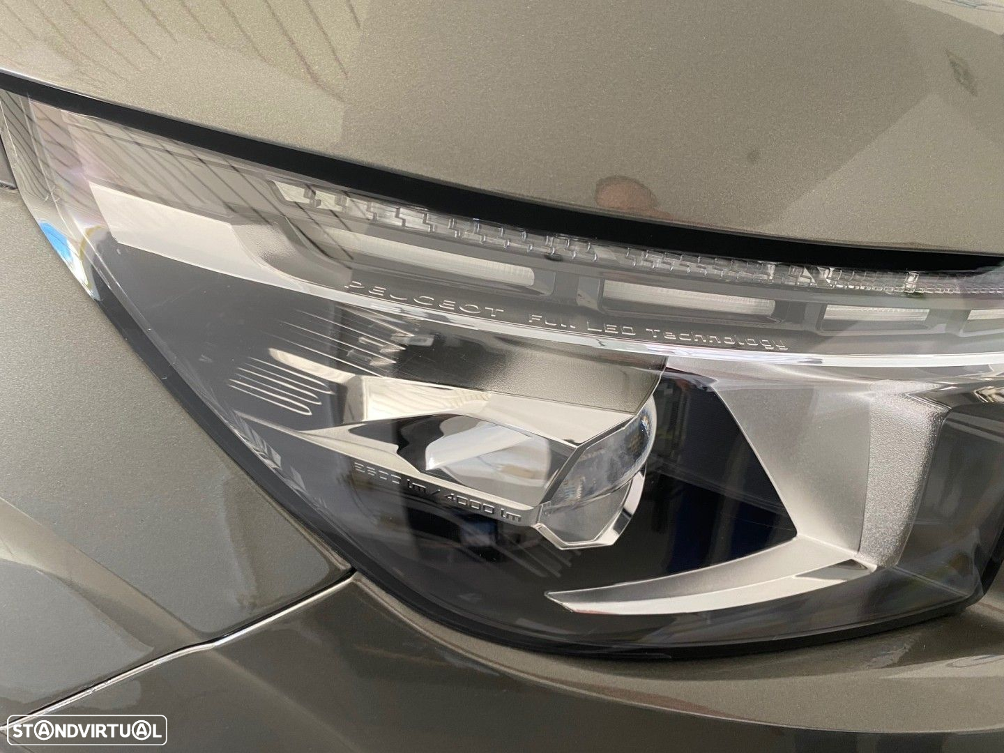 Peugeot 3008 1.6 Hybrid GT Line e-EAT8 - 54