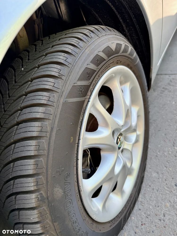 Alfa Romeo 147 1.6 Twin Spark Progression - 10