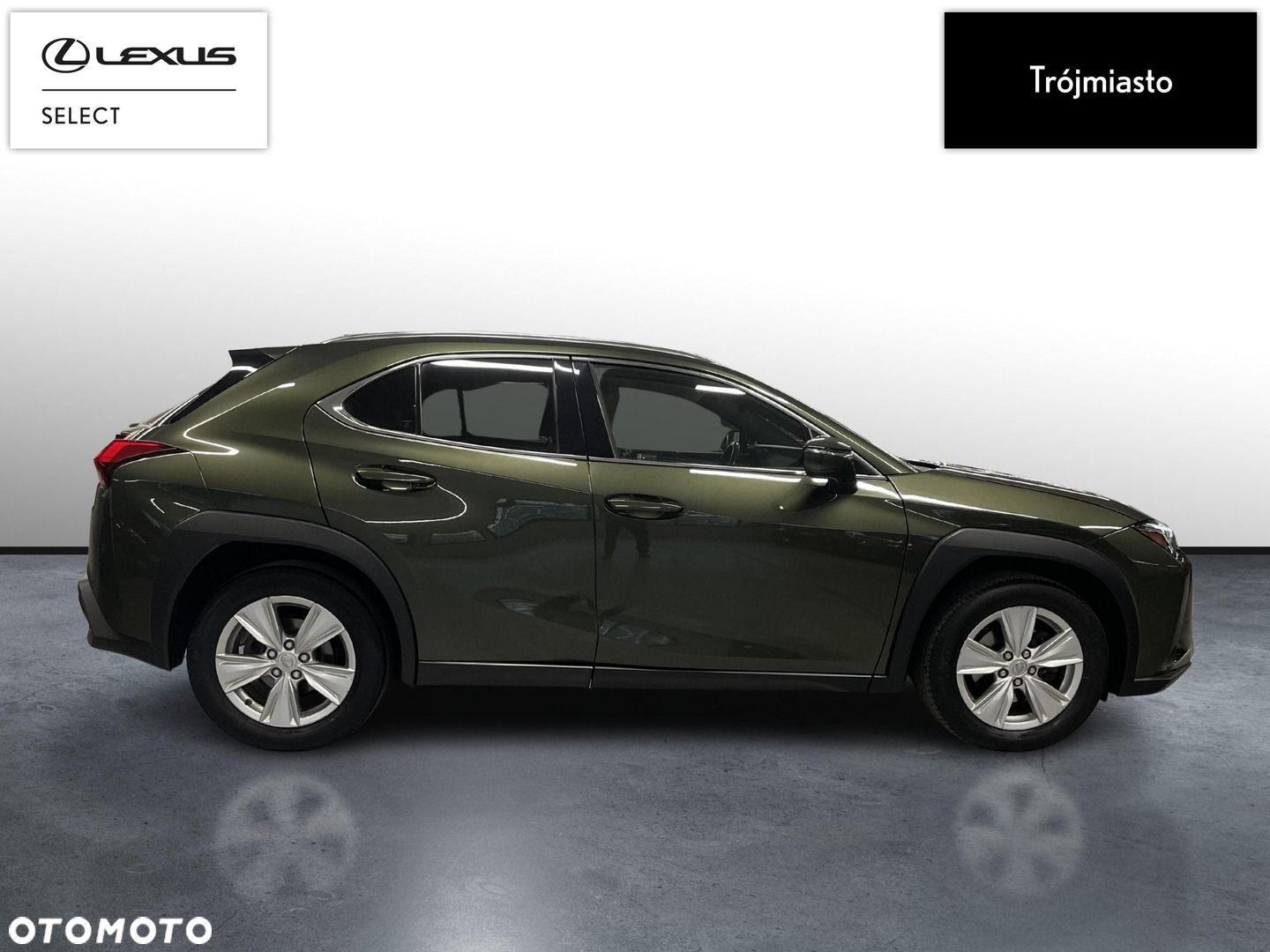 Lexus UX - 4