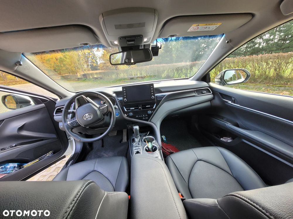Toyota Camry 2.5 Hybrid Executive CVT - 6