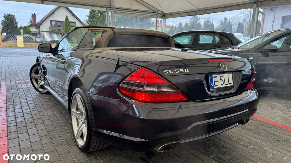 Mercedes-Benz SL - 29