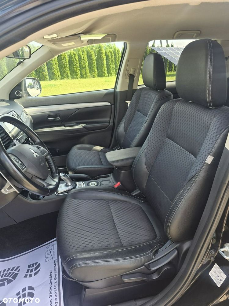 Mitsubishi Outlander - 14