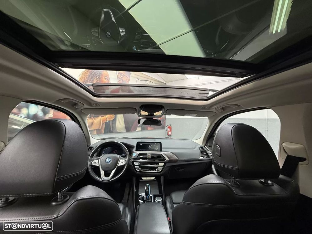BMW iX3 M Sport Impressive - 15