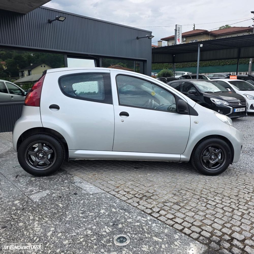 Peugeot 107 1.0 Urban - 13