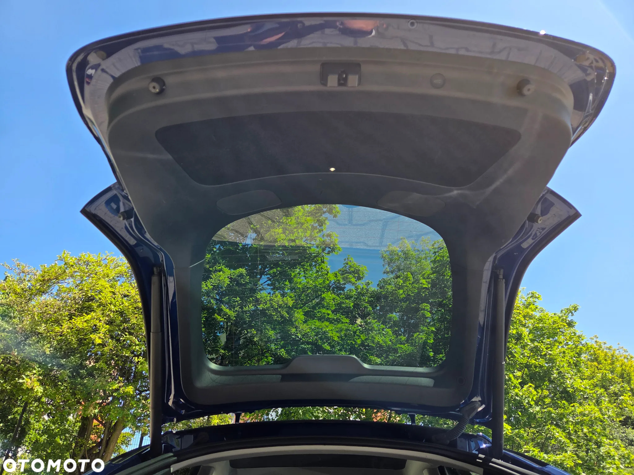 Tesla Y Model Long Range Dual Motor AWD - 22