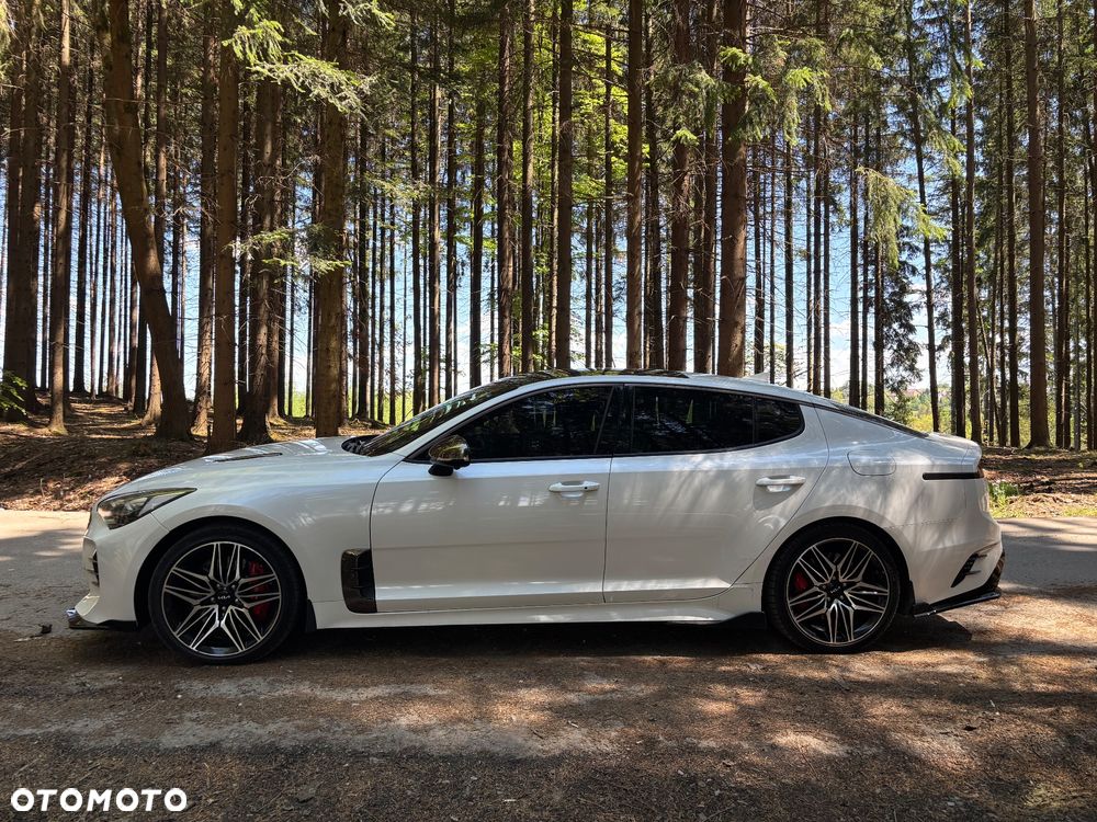 Kia Stinger 3.3 T-GDI AWD GT - 2