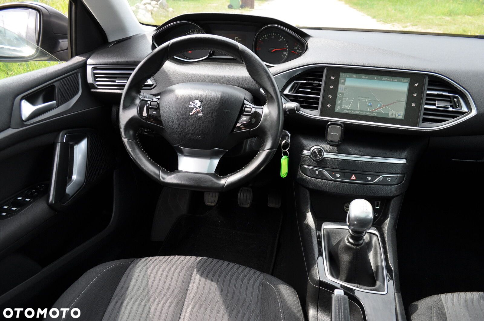 Peugeot 308 - 8