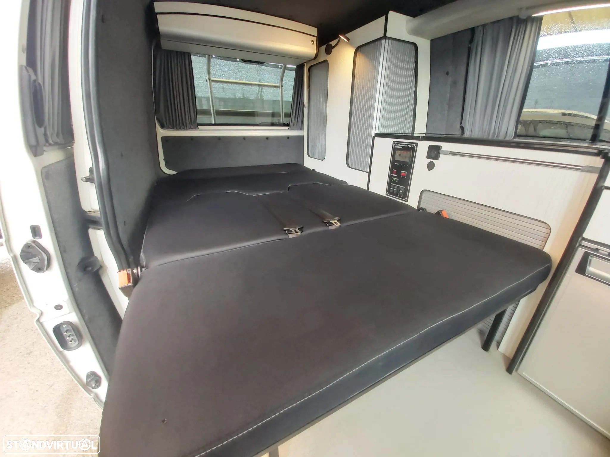 VW California T4 2.5 TDI-California-Campervan - 19